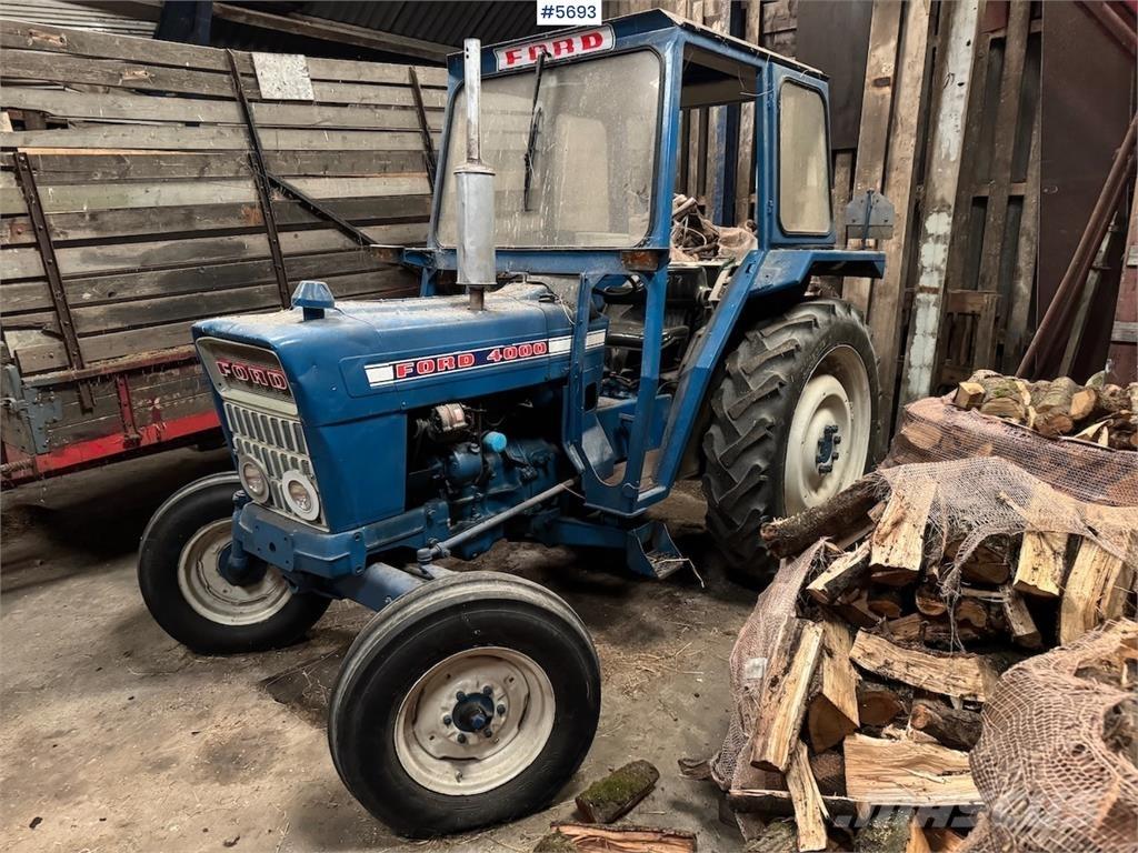 Ford 4000 トラクター