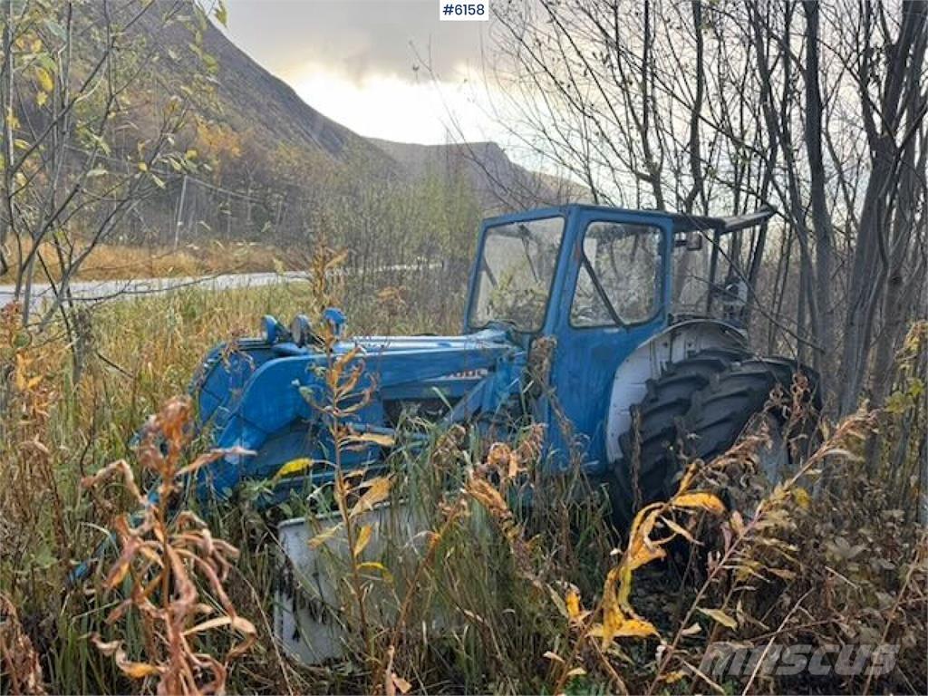 Ford 4000 トラクター