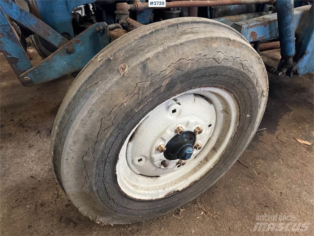 Ford Super Dexta トラクター