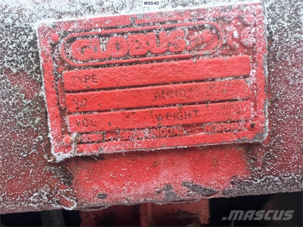 Globus snøfres スノーブレードとプラウ