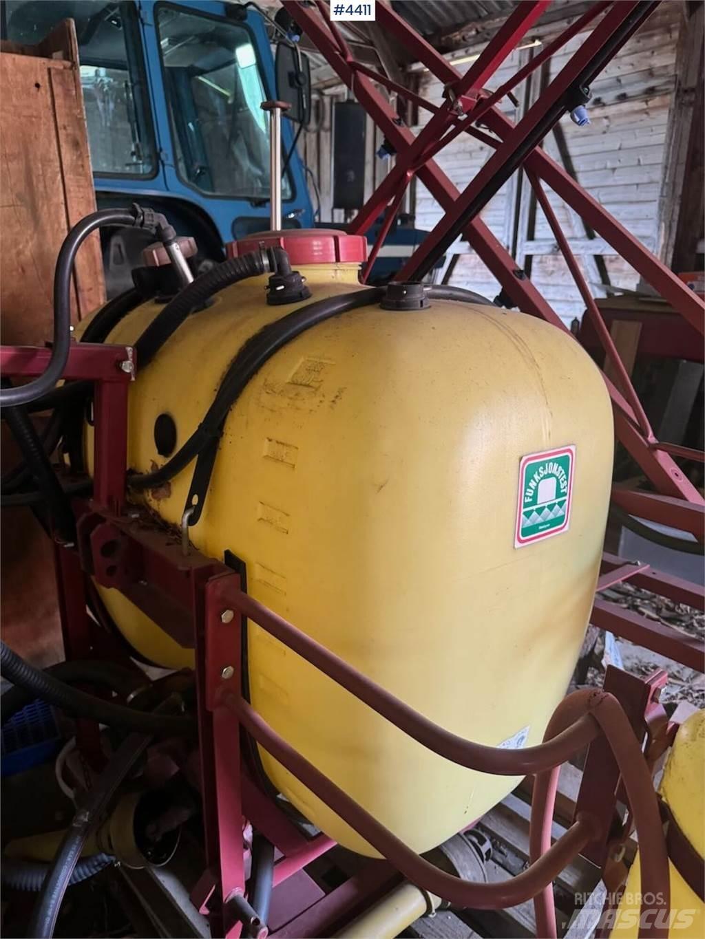 Hardi NK 400 自走式噴霧器