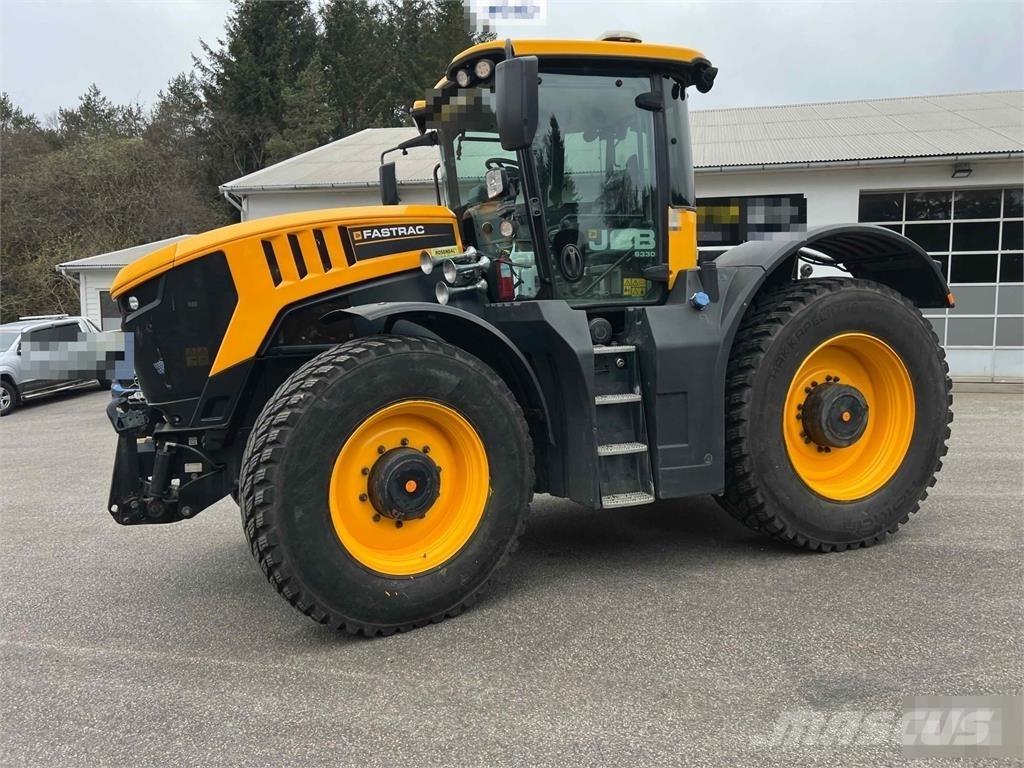 JCB Fastrac 8330 トラクター