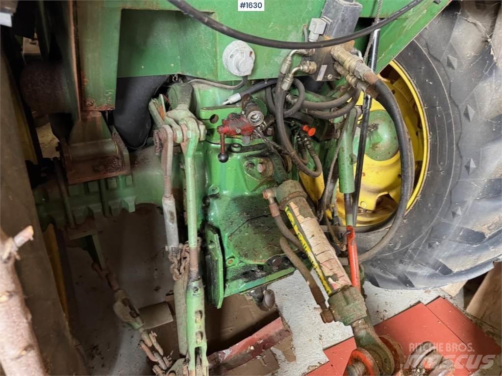 John Deere 1040 トラクター