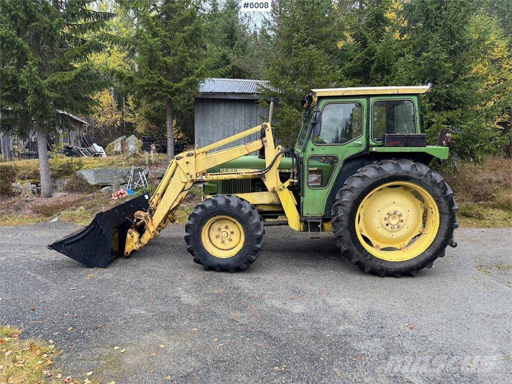 John Deere 2030 トラクター