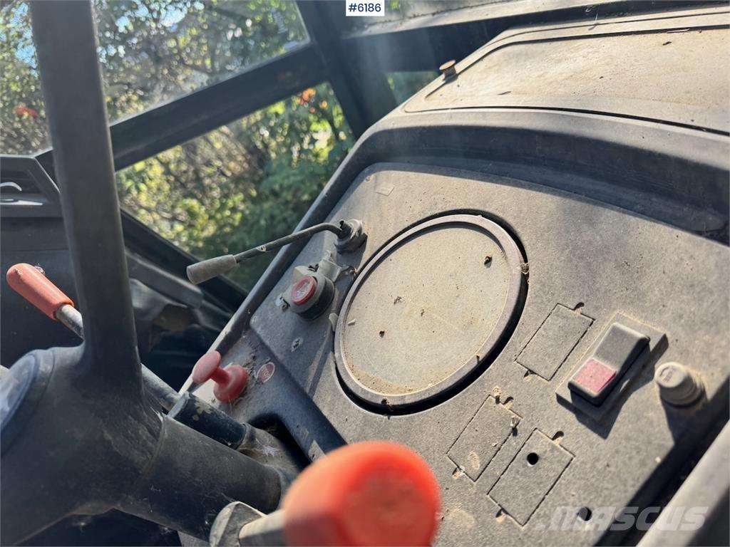 John Deere 3040 トラクター