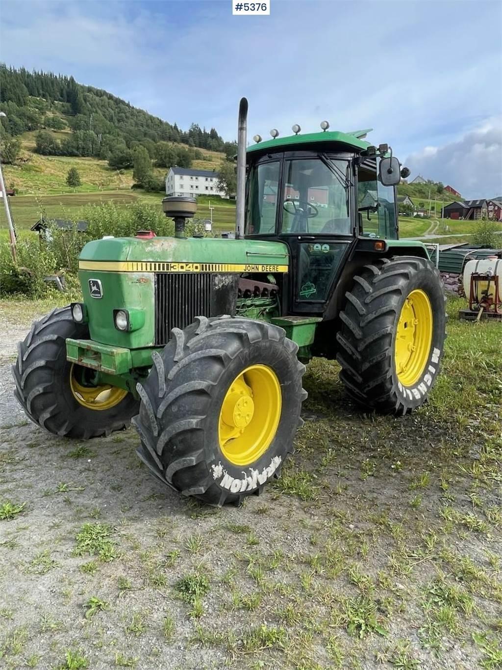 John Deere 3040HL トラクター