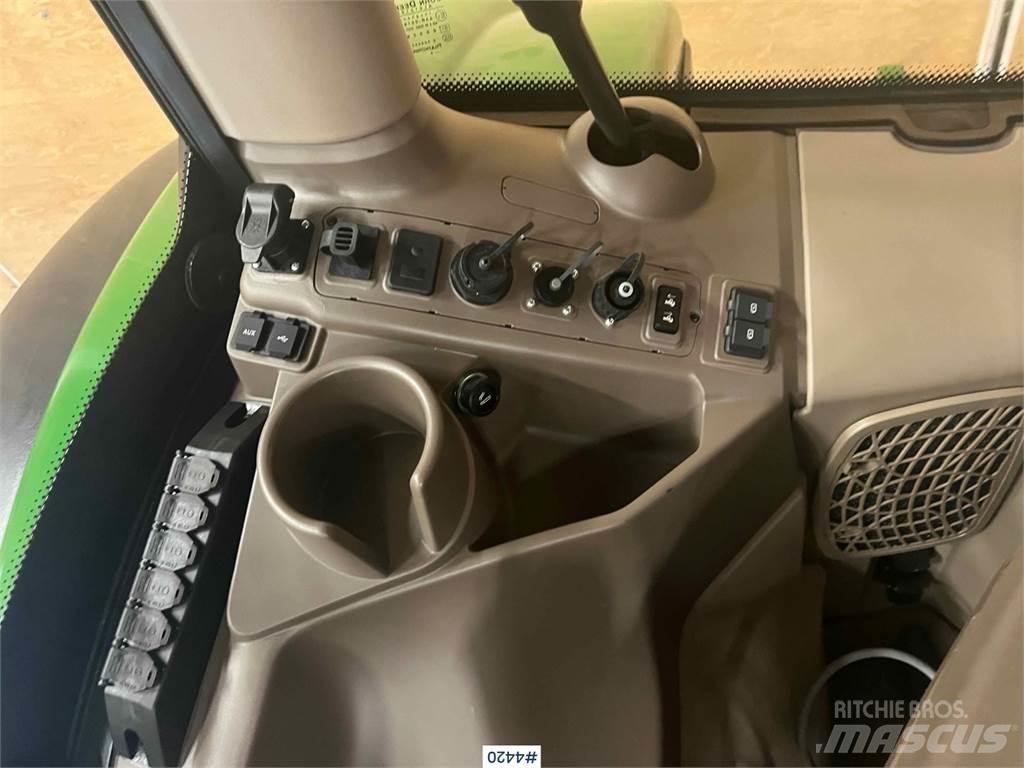 John Deere 6150R トラクター