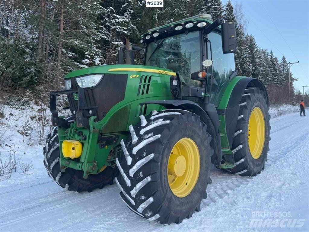 John Deere 6215R トラクター