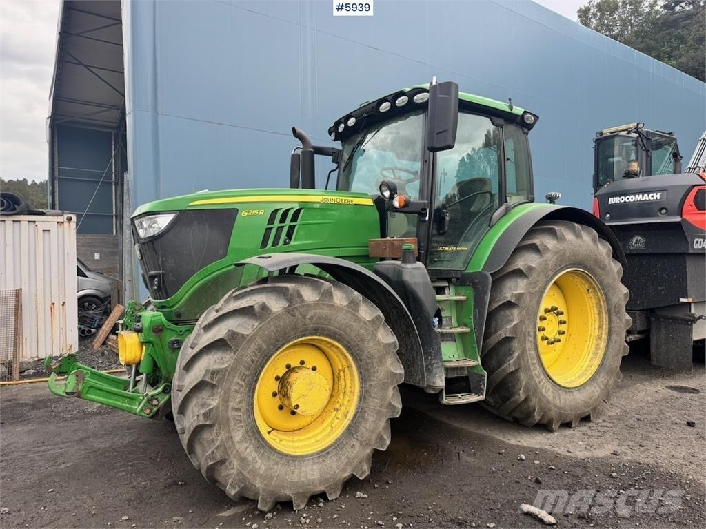 John Deere 6215R トラクター