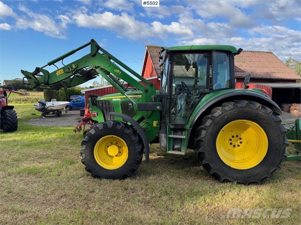 John Deere 6220 トラクター