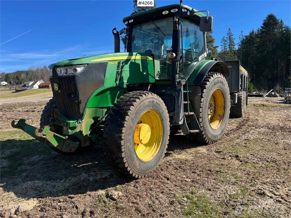 John Deere 7260R トラクター