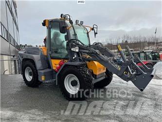 LM Trac 587 多目的ローダー