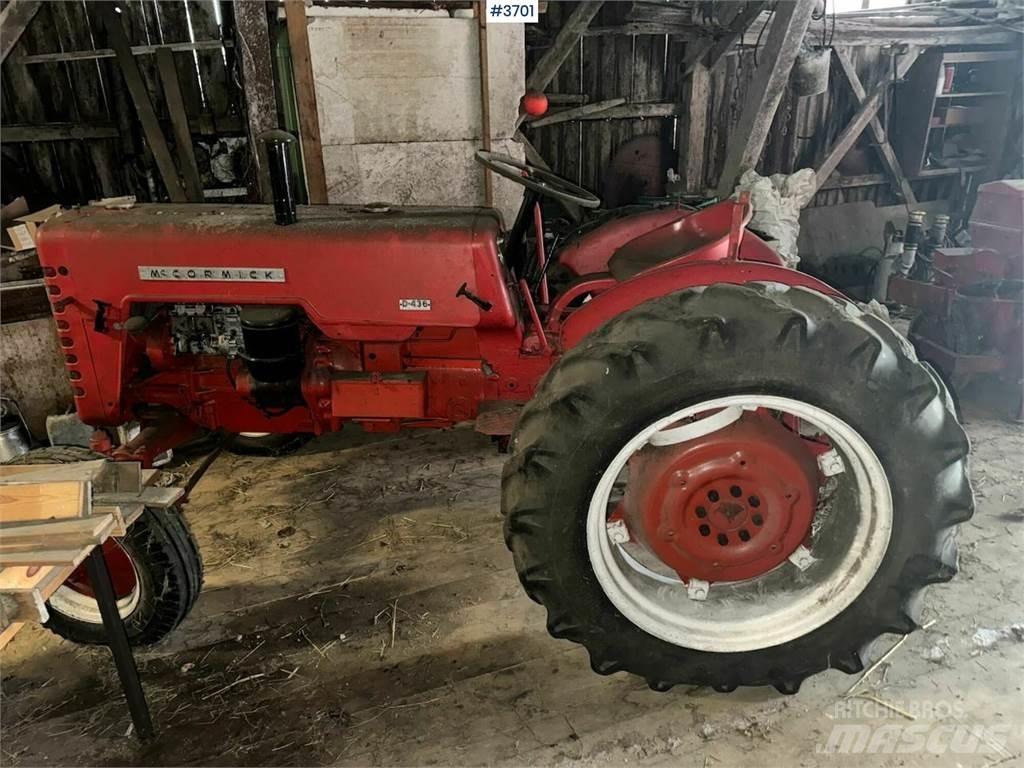 McCormick D-436 トラクター
