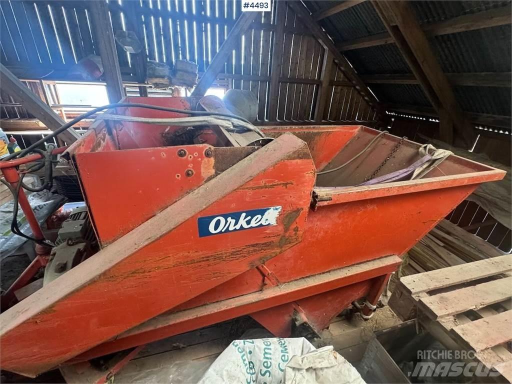 Orkel F2 家畜飼料供給機