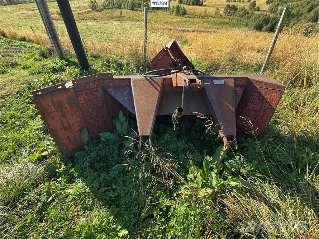 Orkel Snøfreser スノーブレードとプラウ