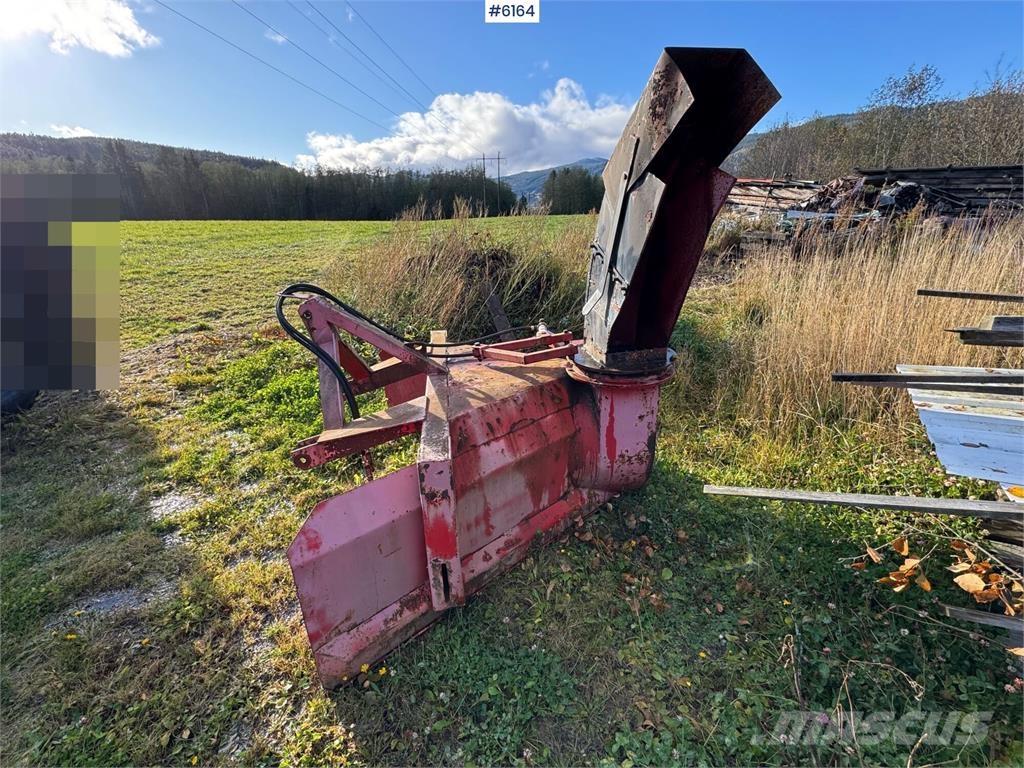  to-trinns Snøfres スノーブレードとプラウ