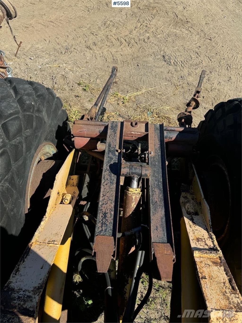  Traktor Selvbygd トラクター