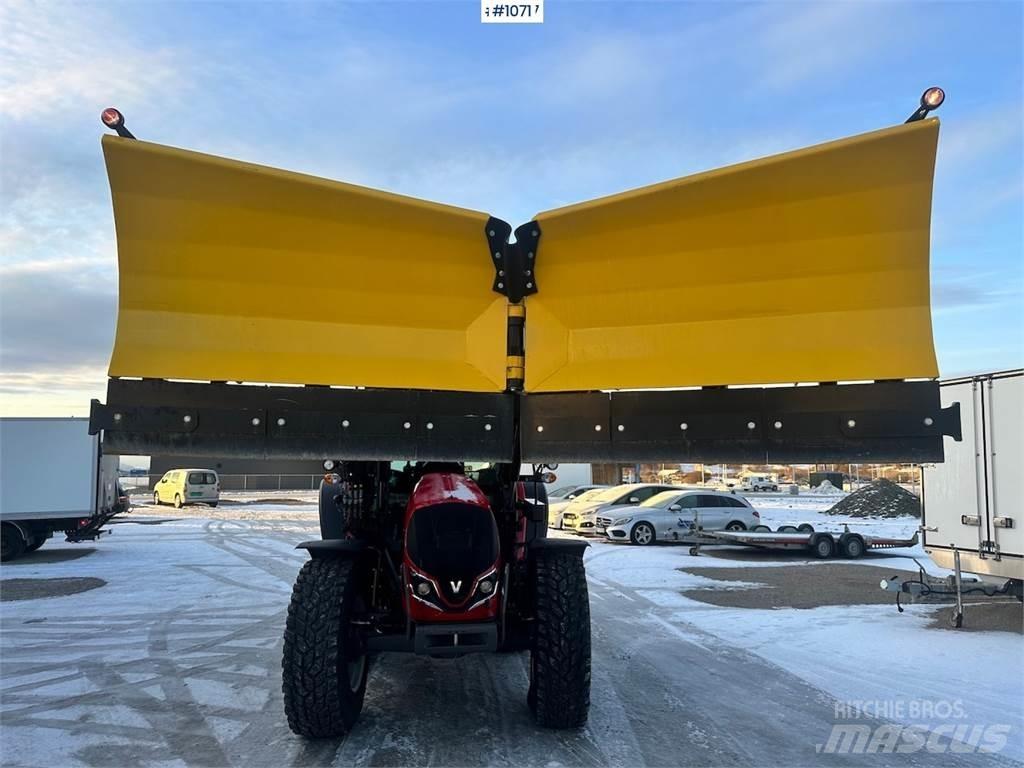 Valtra A95 4x4 トラクター
