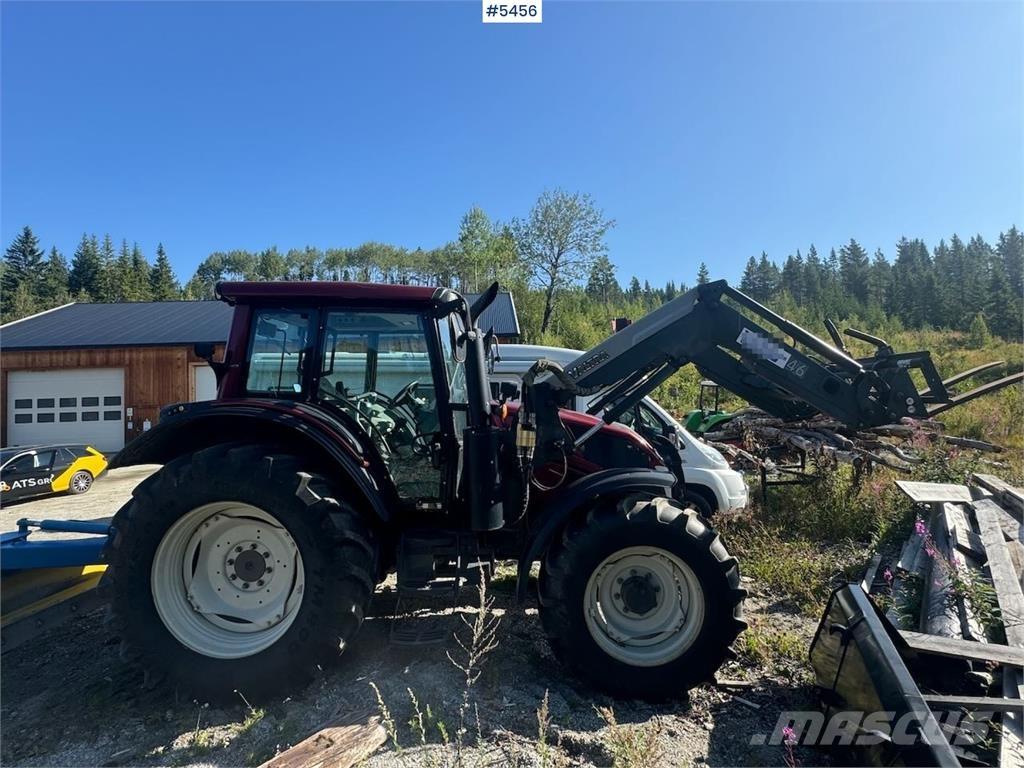 Valtra N123 トラクター