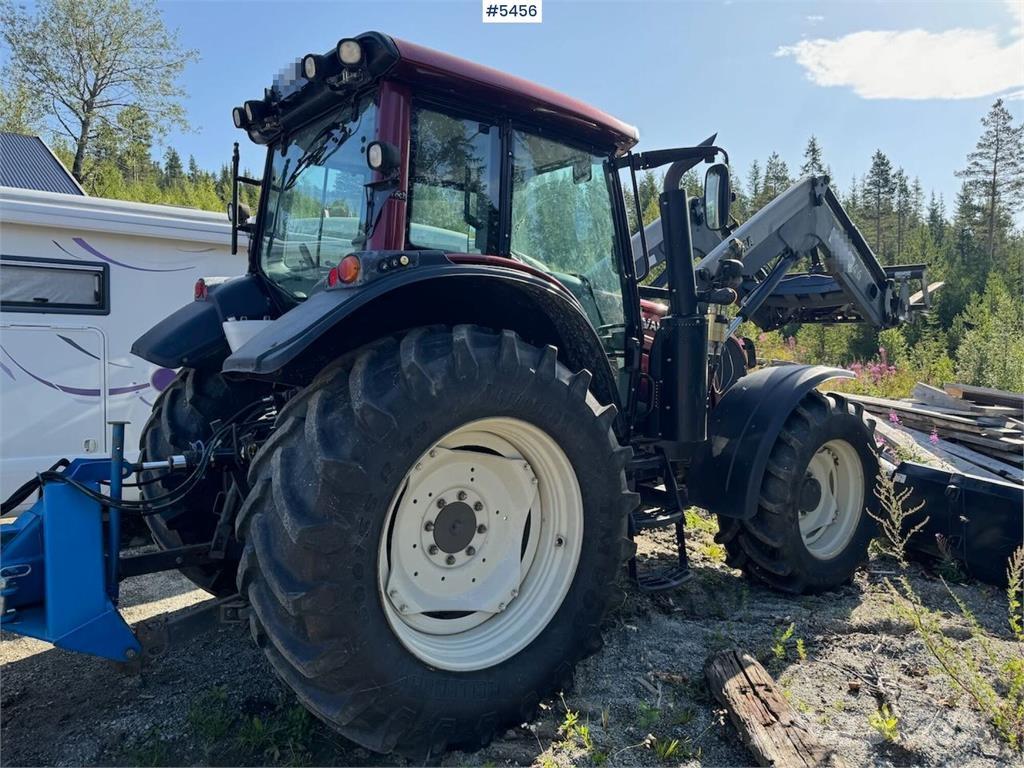 Valtra N123 トラクター