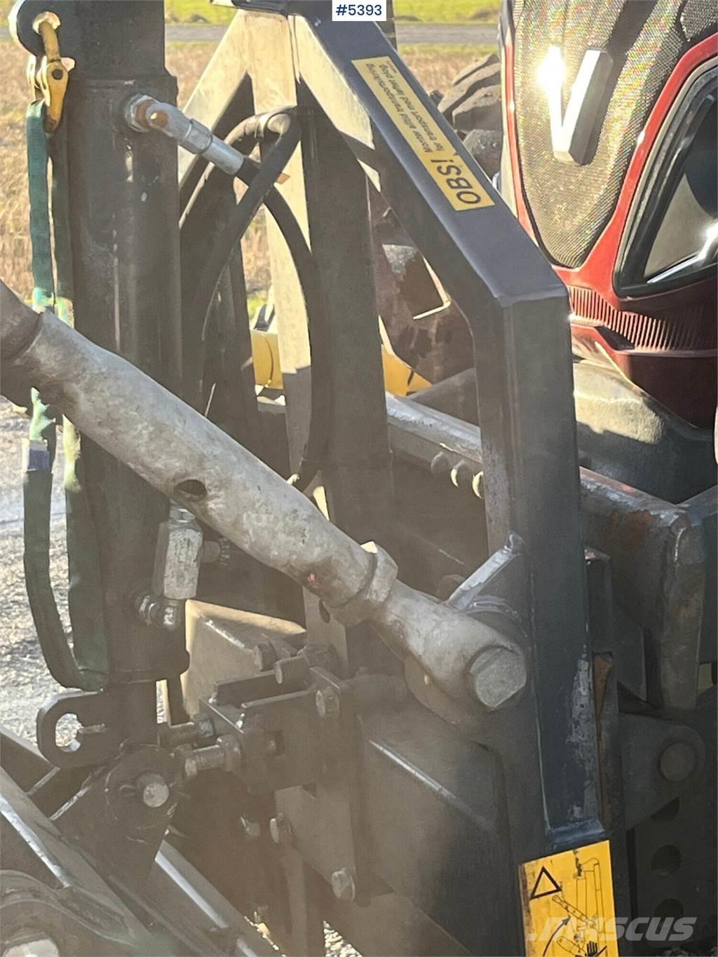 Valtra T174E トラクター