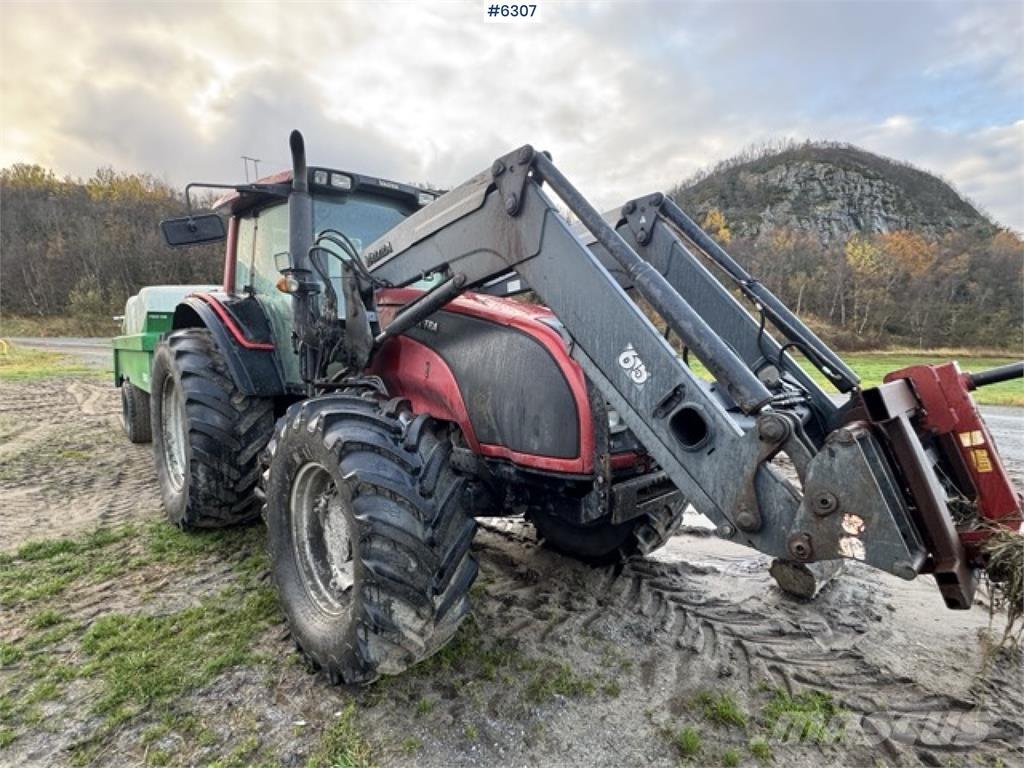 Valtra T190 トラクター