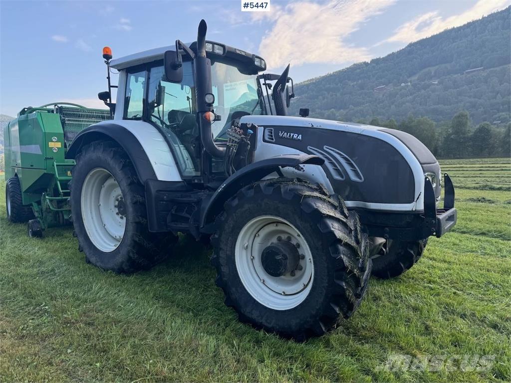 Valtra T202 トラクター