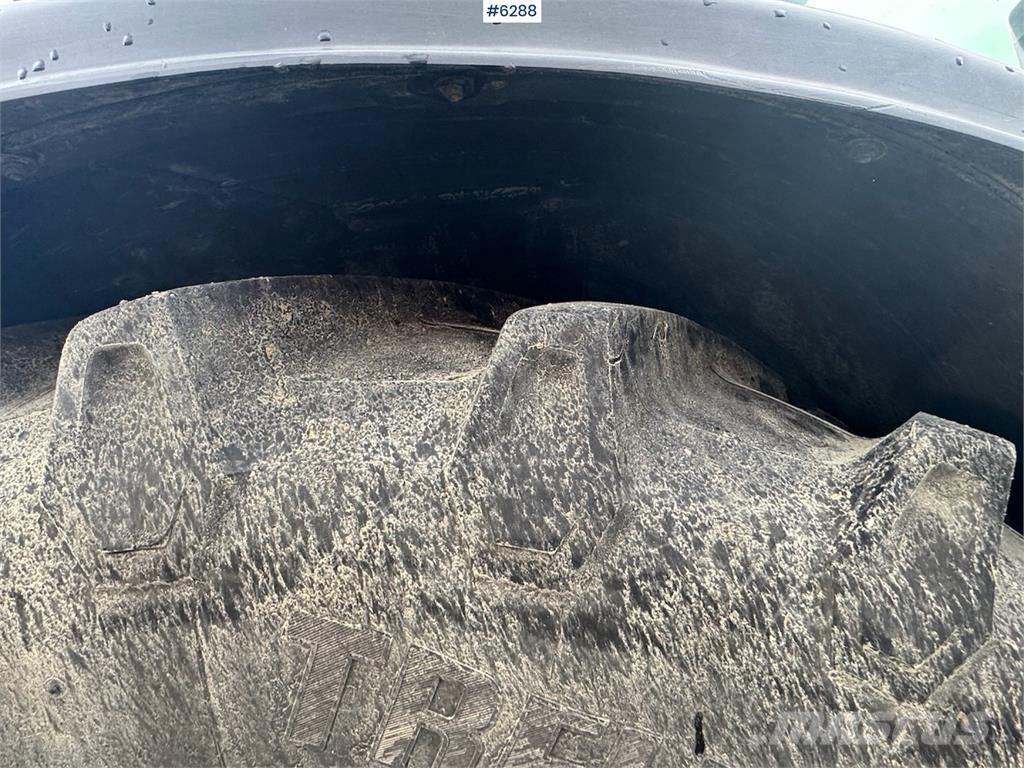 Valtra T203 トラクター