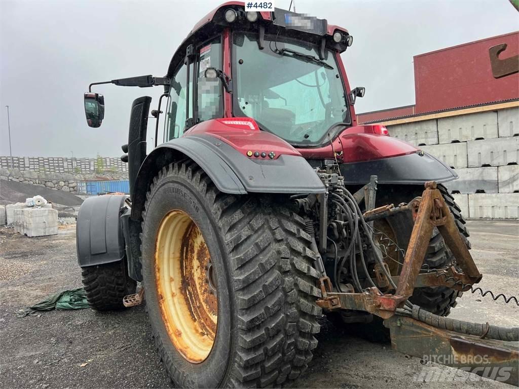 Valtra T234 トラクター