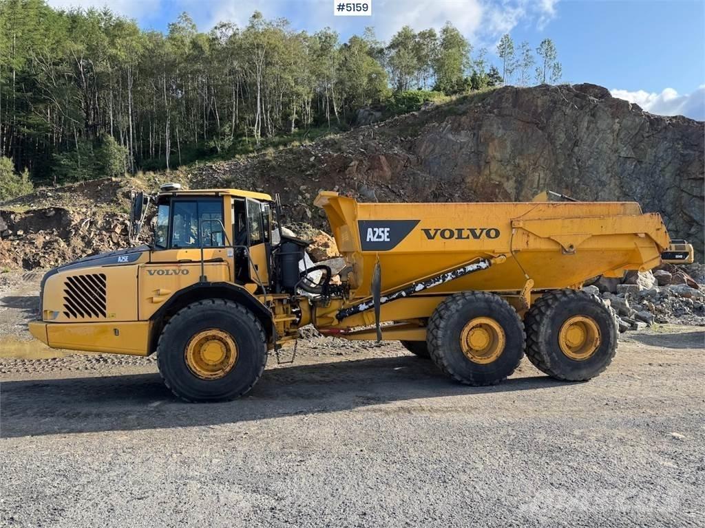 Volvo A25E 6x6 サイト　ダンプ