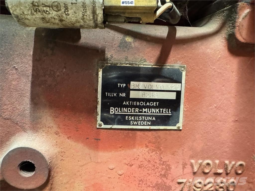 Volvo BM 425 トラクター