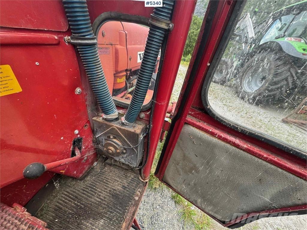 Volvo BM 430 トラクター
