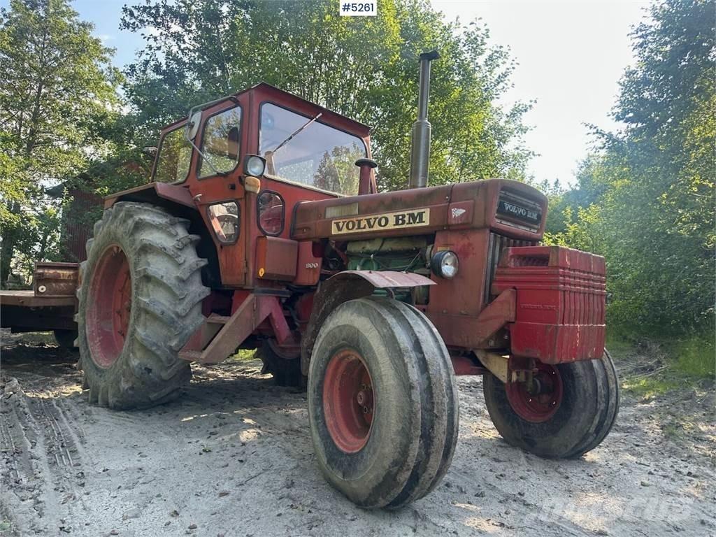 Volvo BM 800 トラクター