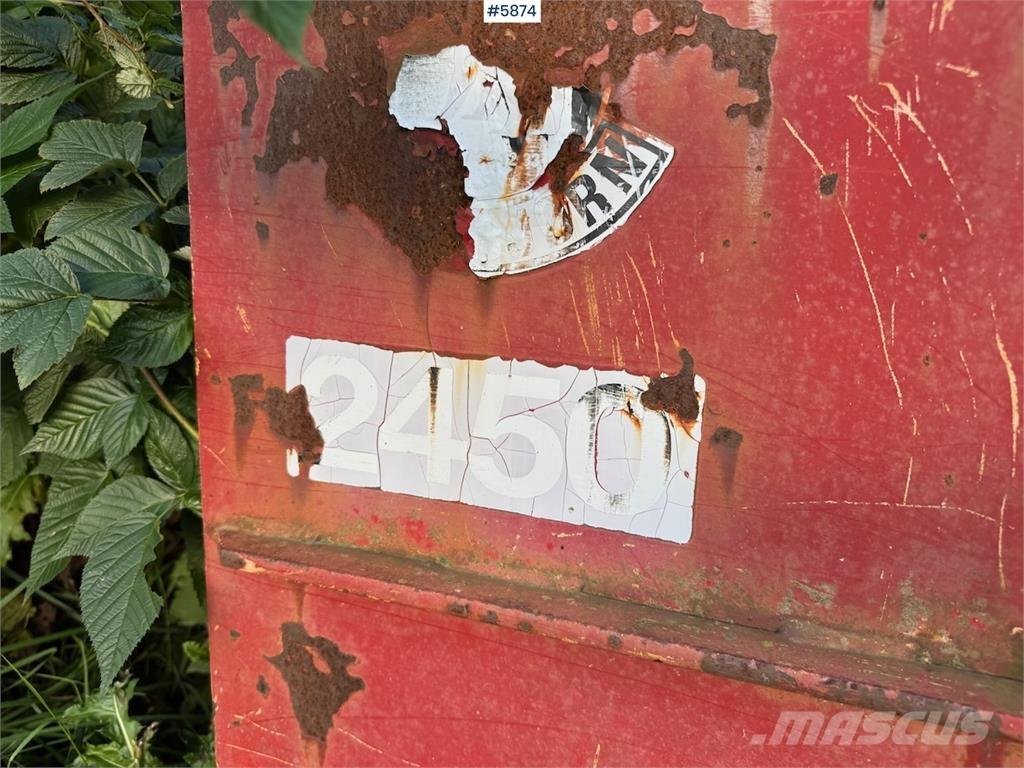  Westbjörn 2450 スノーブレードとプラウ