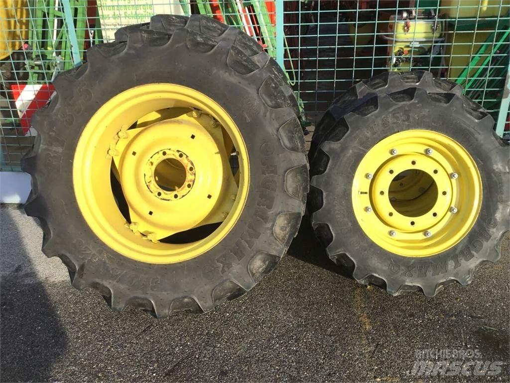  280/85R20 - 340/85R28 タイヤ、ホイル、リム