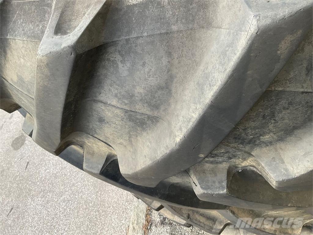  540/65R30 - 650/65R42 タイヤ、ホイル、リム