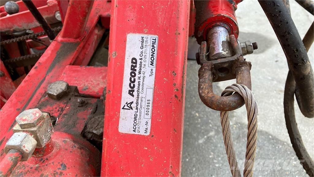 Accord Monopill 田植え機・種まき機