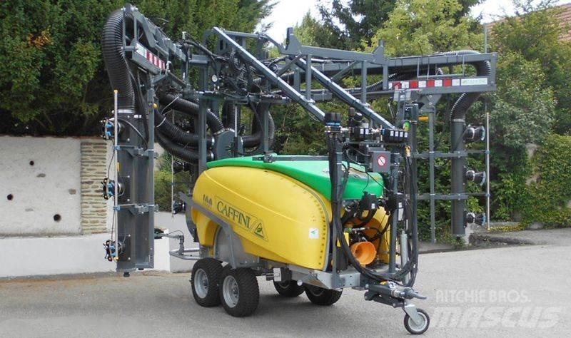 Caffini Rafal Pro-3 牽引型スプレイヤー