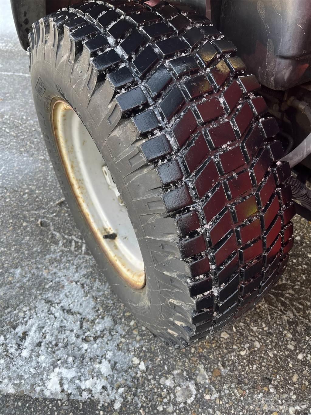 Carraro 4400 HST 多目的／汎用車両