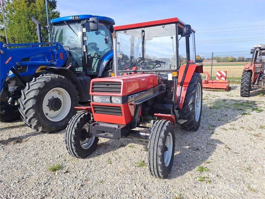 Case IH 533 トラクター