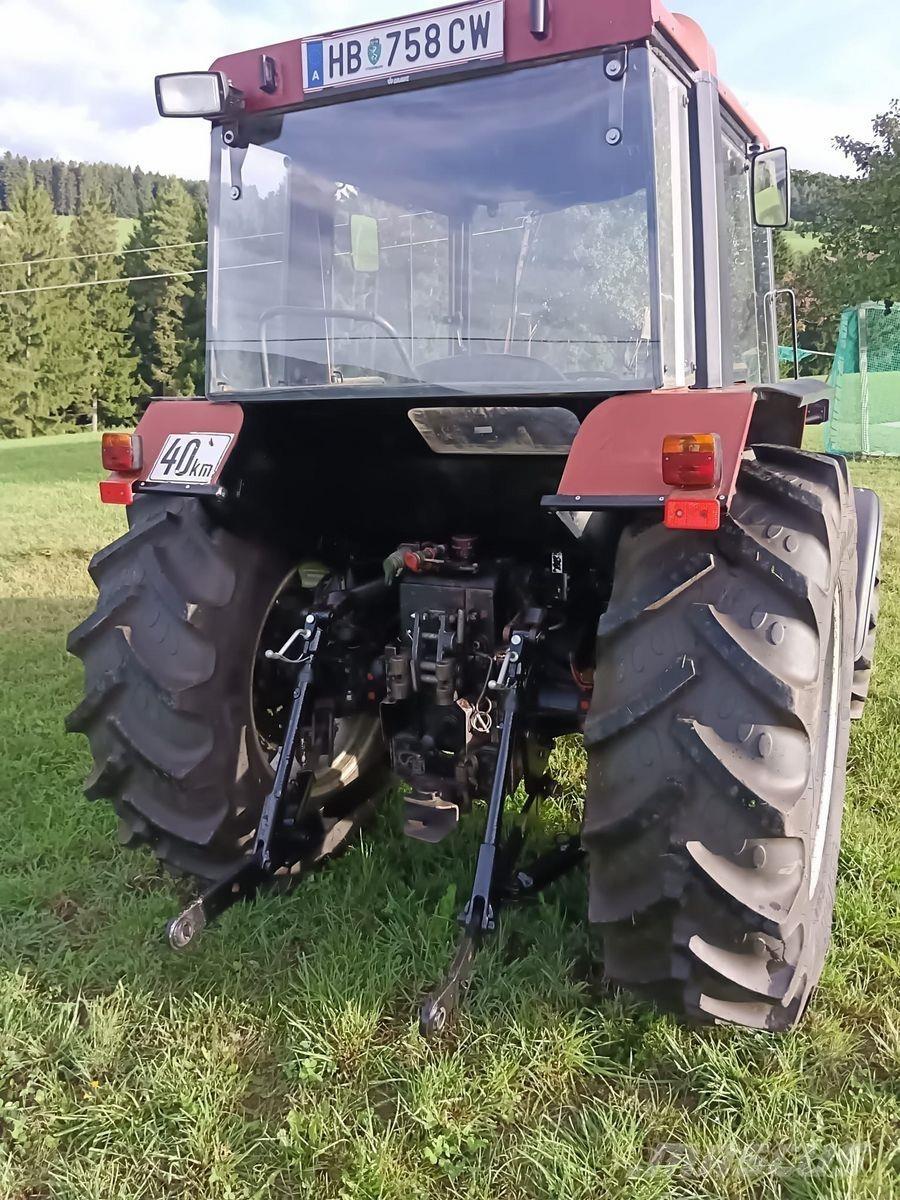 Case IH 833 A トラクター