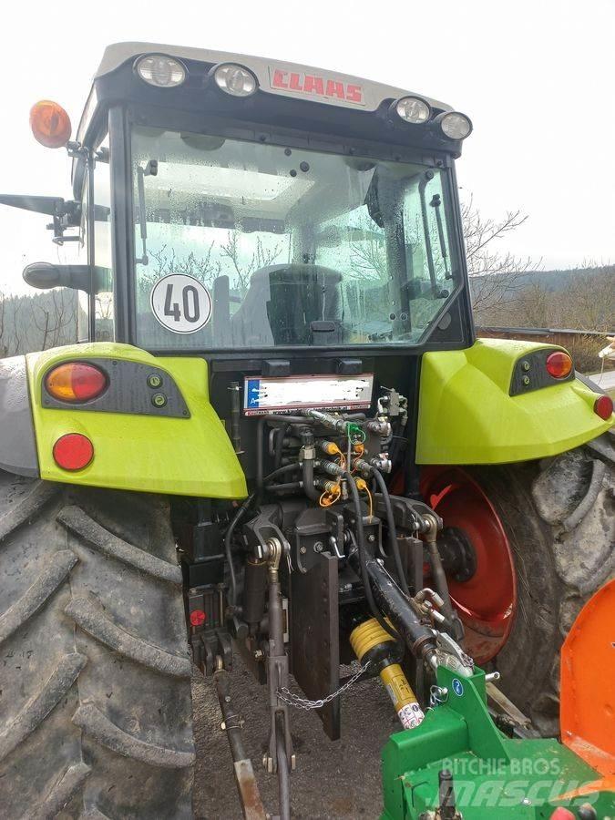 CLAAS Axos 330 CX トラクター