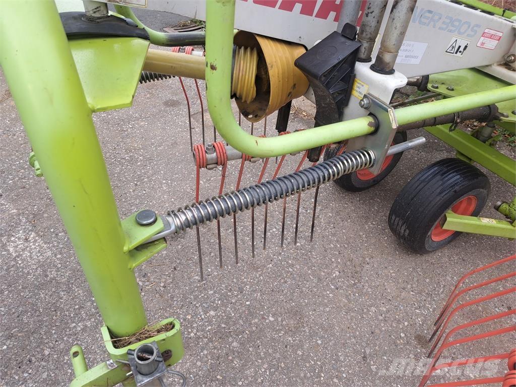 CLAAS Liner 390 スワーサー・ウインドローア