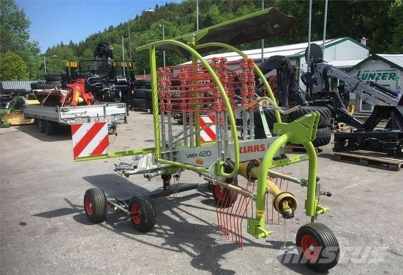 CLAAS Liner 420 スワーサー・ウインドローア