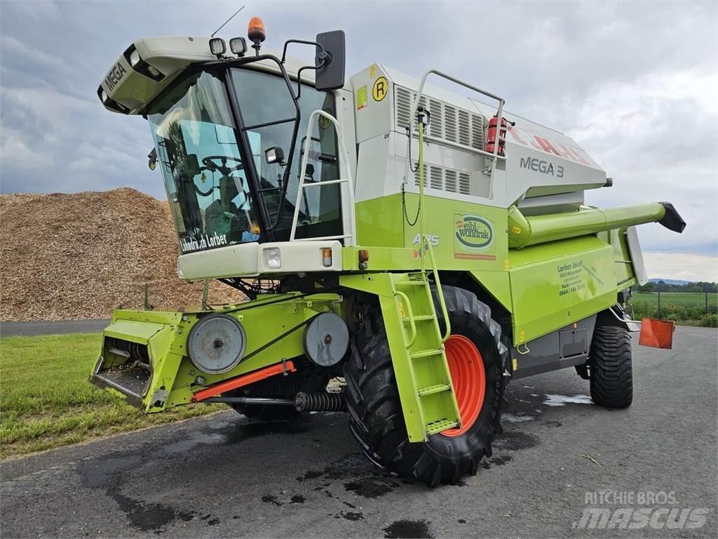 CLAAS Mega 370 コンバイン