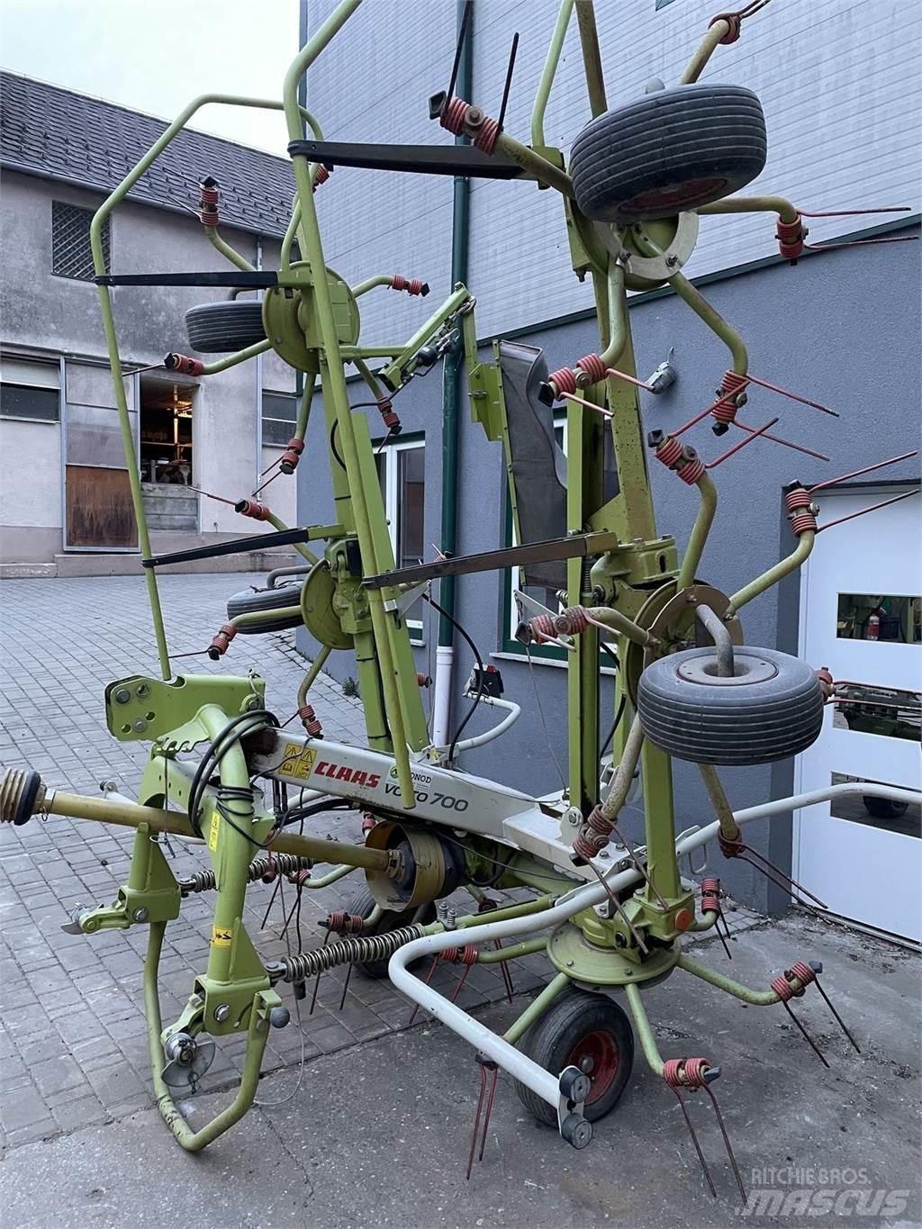CLAAS VOLTO 700 テッダー・テッダーレーキ