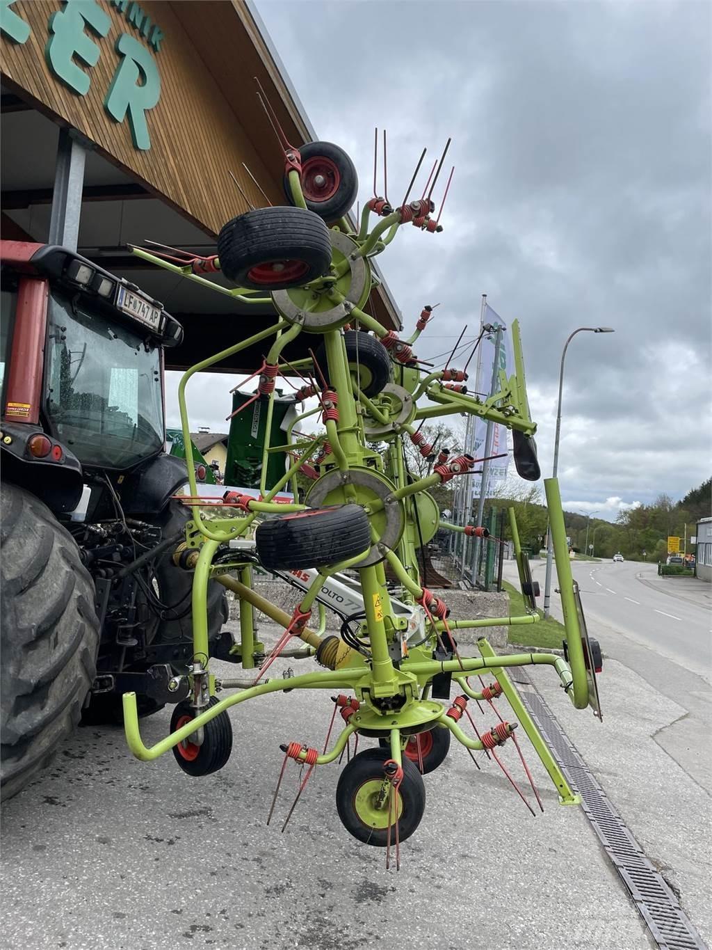 CLAAS VOLTO 77 テッダー・テッダーレーキ