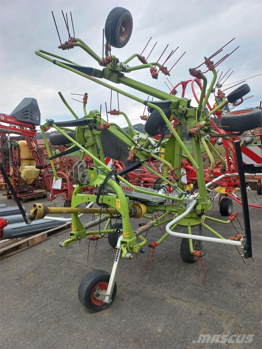 CLAAS Volto 800 テッダー・テッダーレーキ