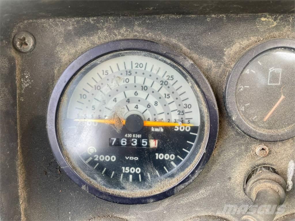 Deutz-Fahr DX 110 トラクター