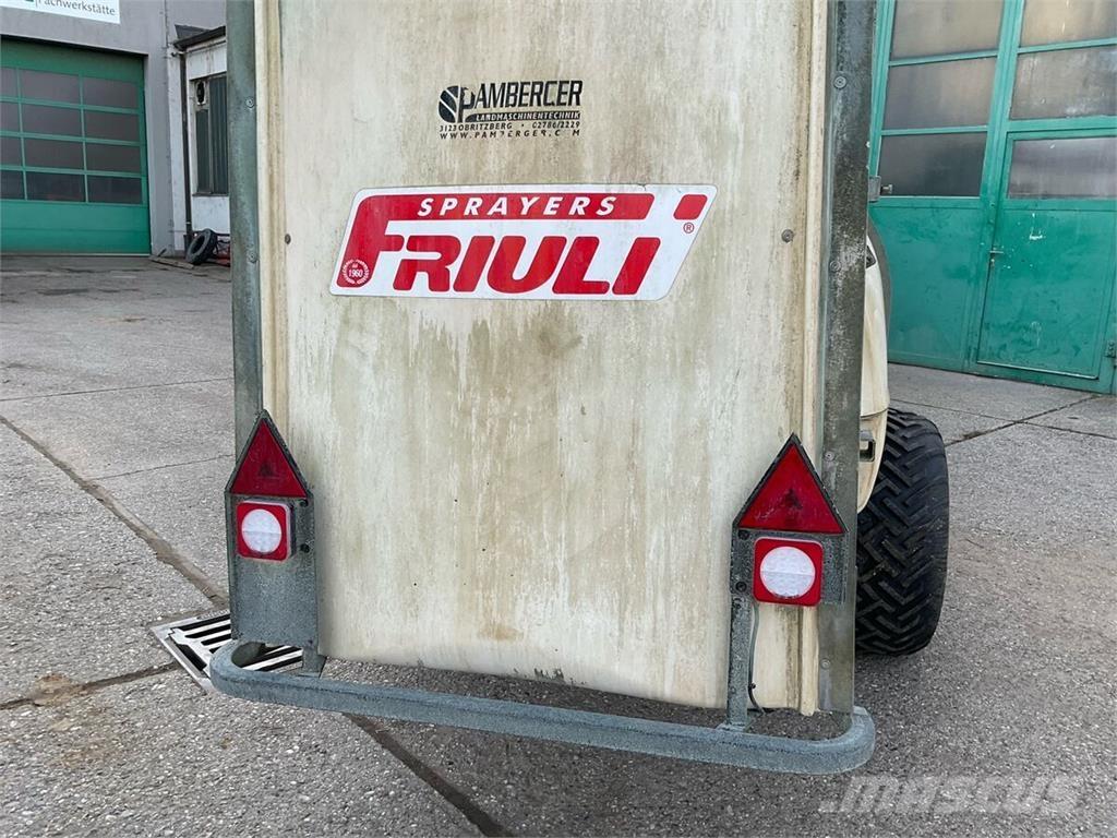  DIA TWIN 2000 牽引型スプレイヤー